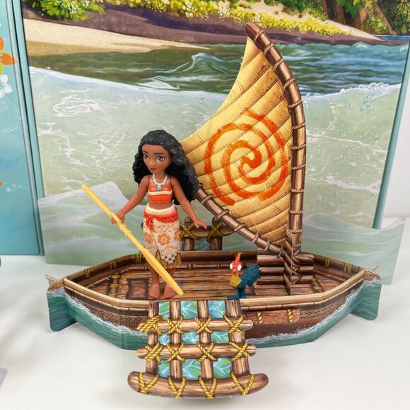 Disney Moana Classic Storybook Set - Picture 2 of 10